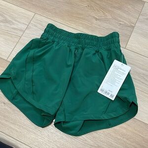 NWT - Track That MR shorts lined - Size 6 Evergreen